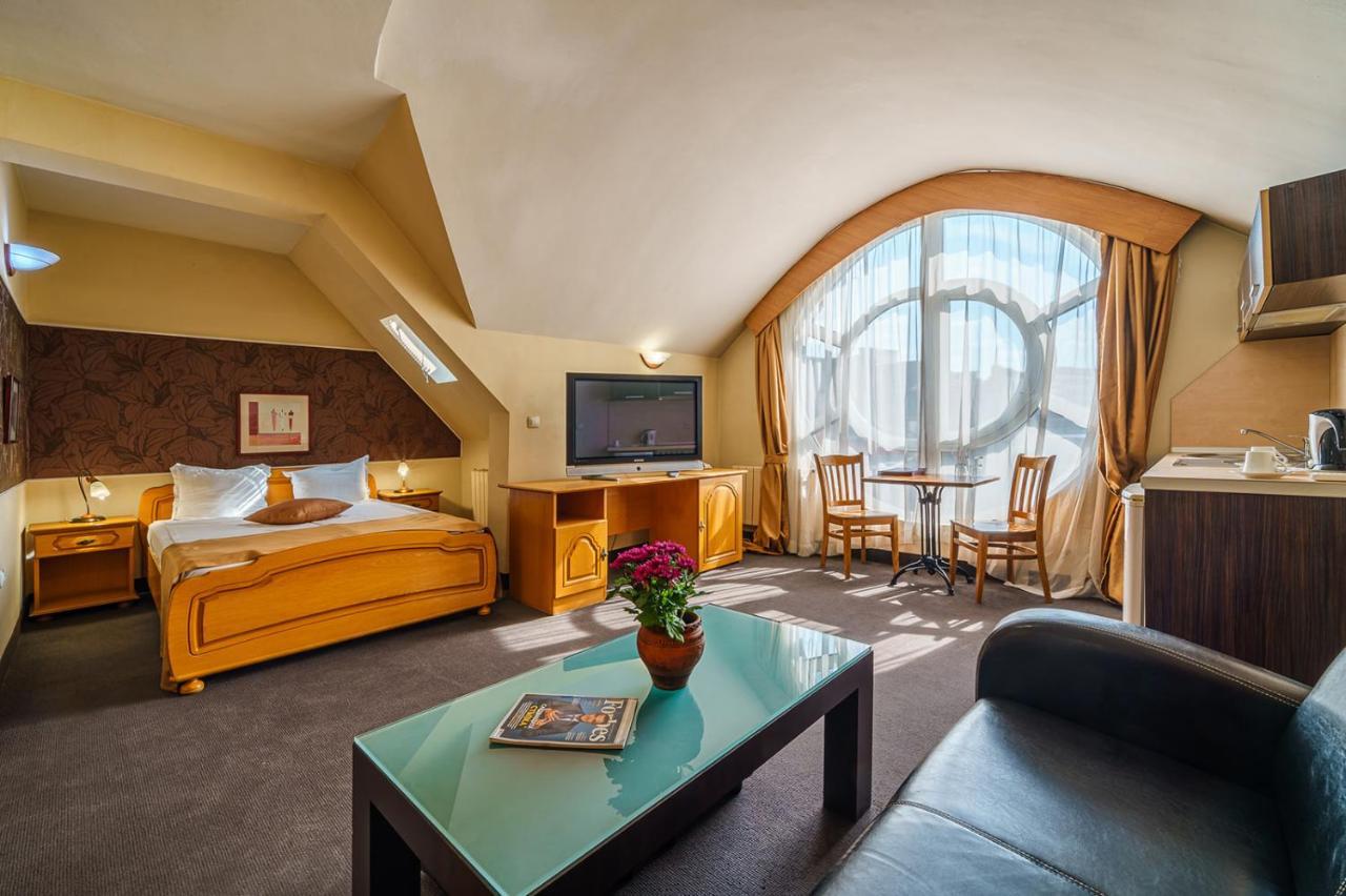 Hotel Avion - Self Check In Plovdiv Ngoại thất bức ảnh
