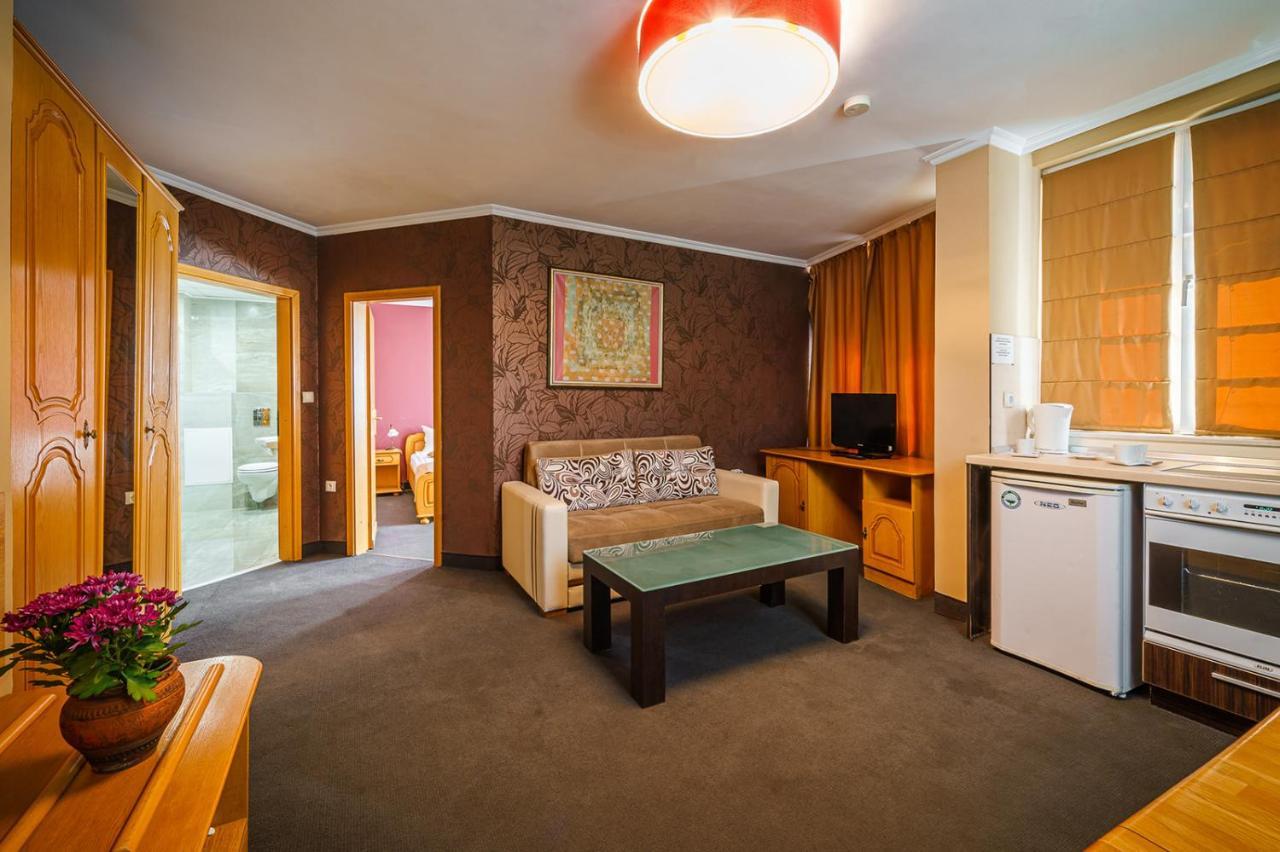 Hotel Avion - Self Check In Plovdiv Ngoại thất bức ảnh