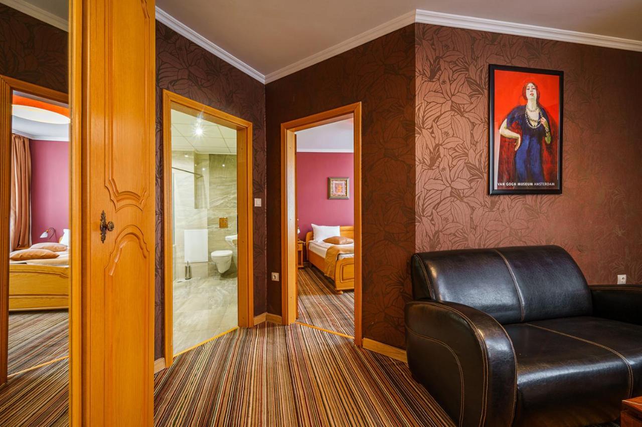 Hotel Avion - Self Check In Plovdiv Ngoại thất bức ảnh