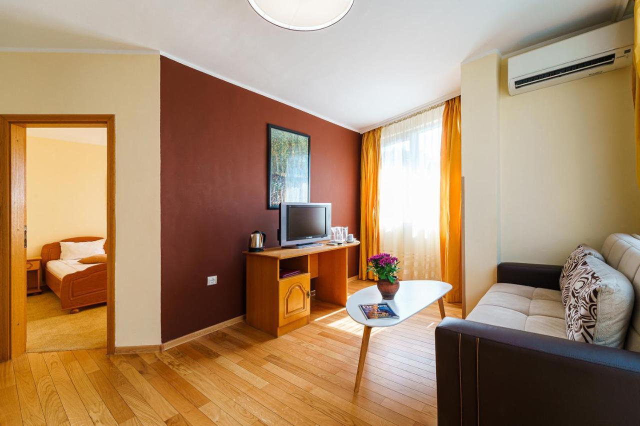 Hotel Avion - Self Check In Plovdiv Ngoại thất bức ảnh